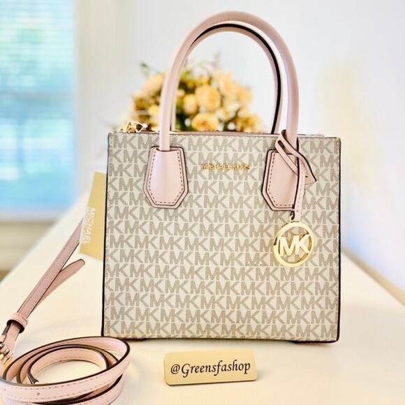 Michael Kors Handbags - Michael Kors purse mercer Hope messenger crossbody bag pink